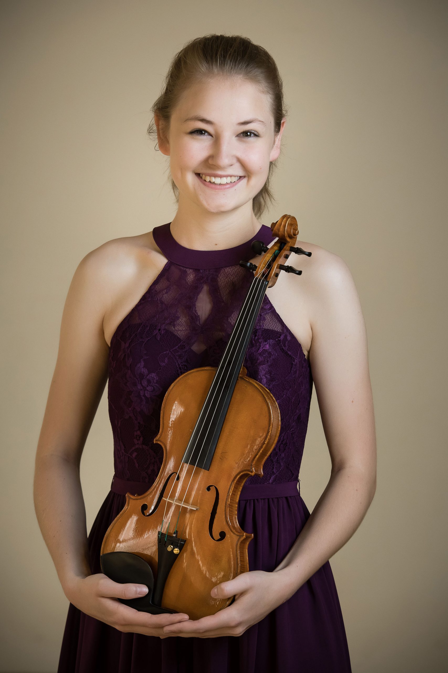 Katharina Auer, Violine