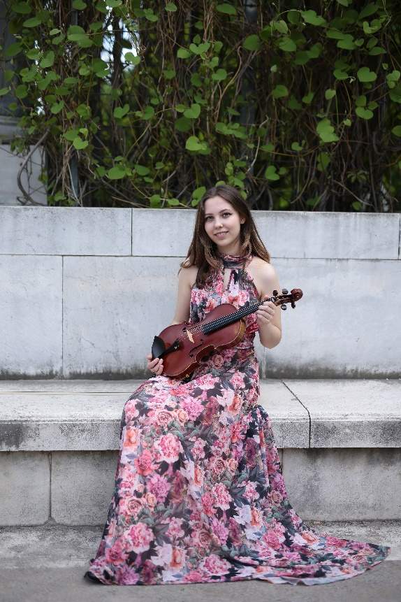 Vera Kostner, Violine