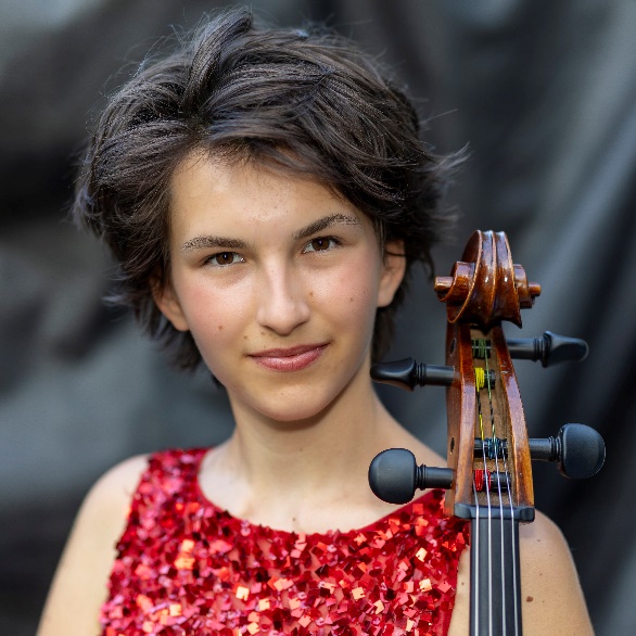 Ella Schmalzl, Violoncello